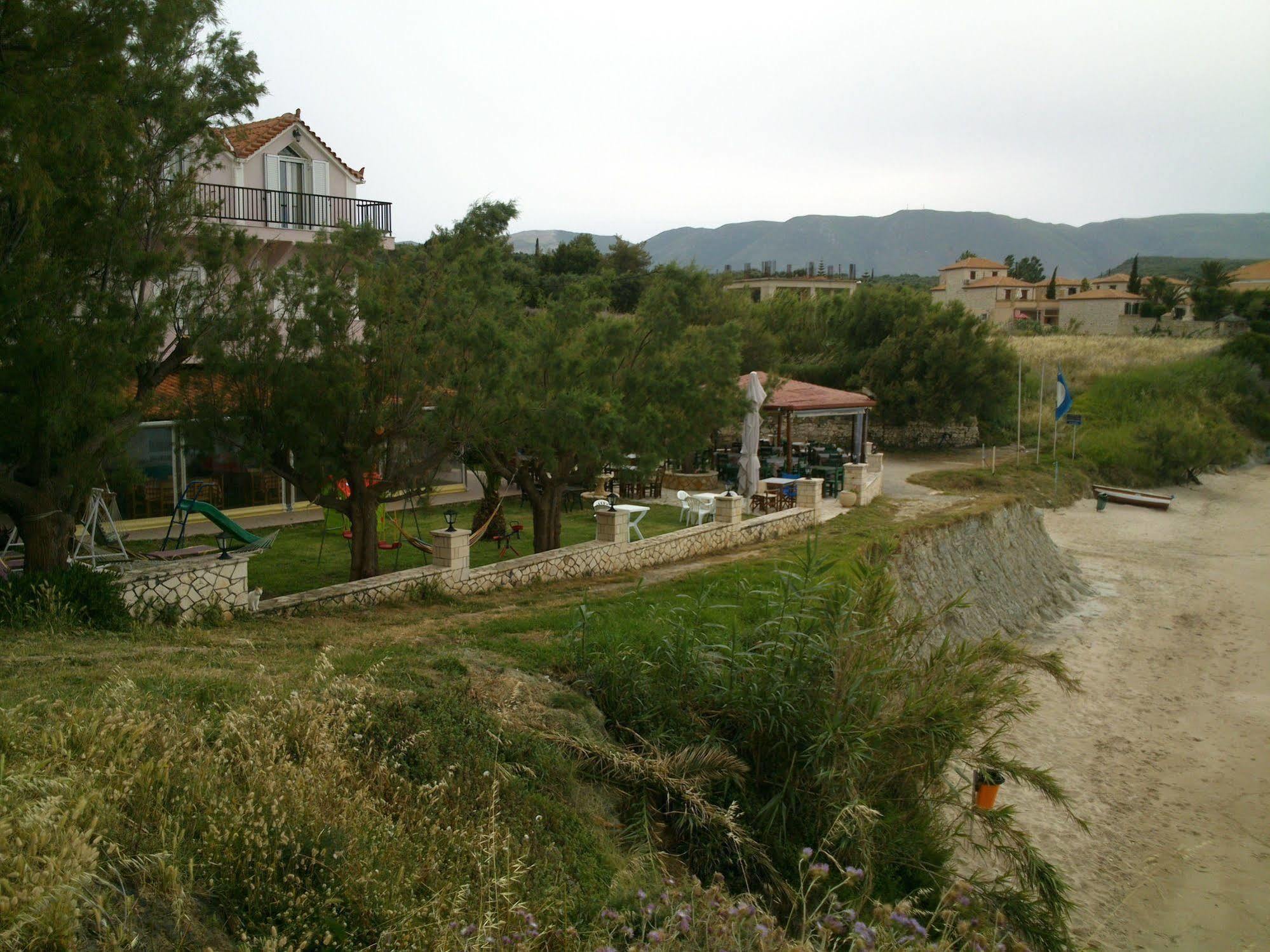 Kavos Psarou Studios & Apartments Exterior foto